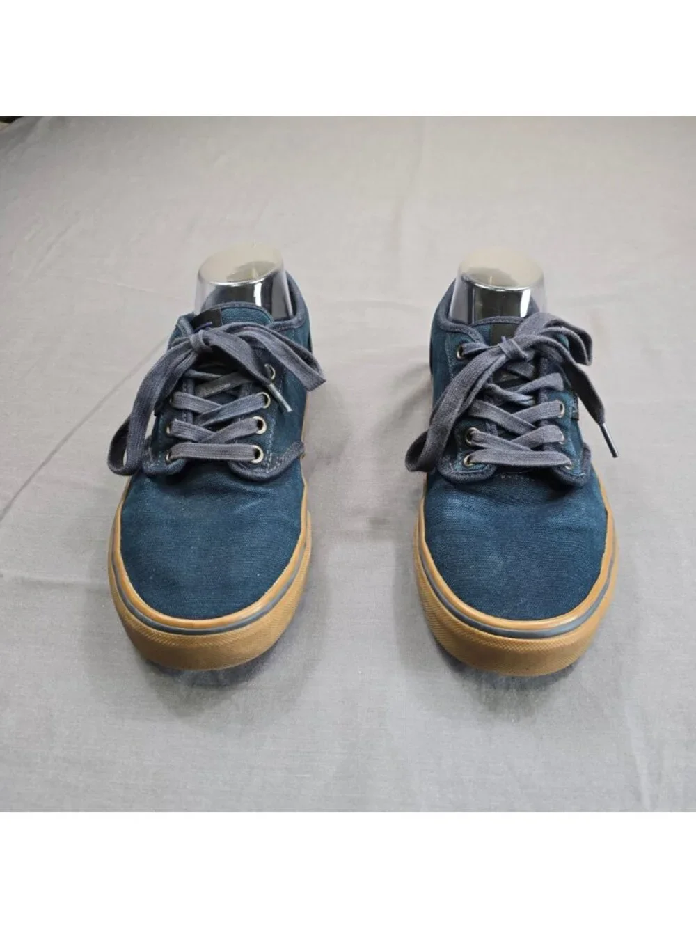 Vans 8.5 Mens Sneakers Navy Gum Low Top Lace Up Casual Canvas Shoes - Picture 3 of 10